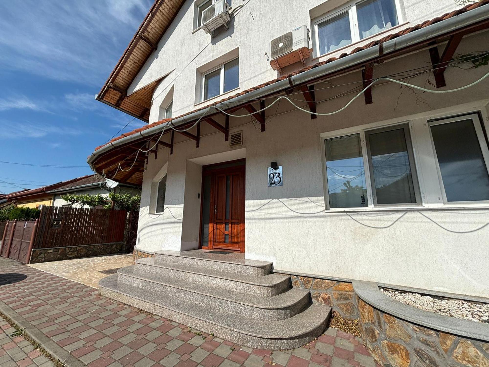 Vila Daddy Deva Exterior foto